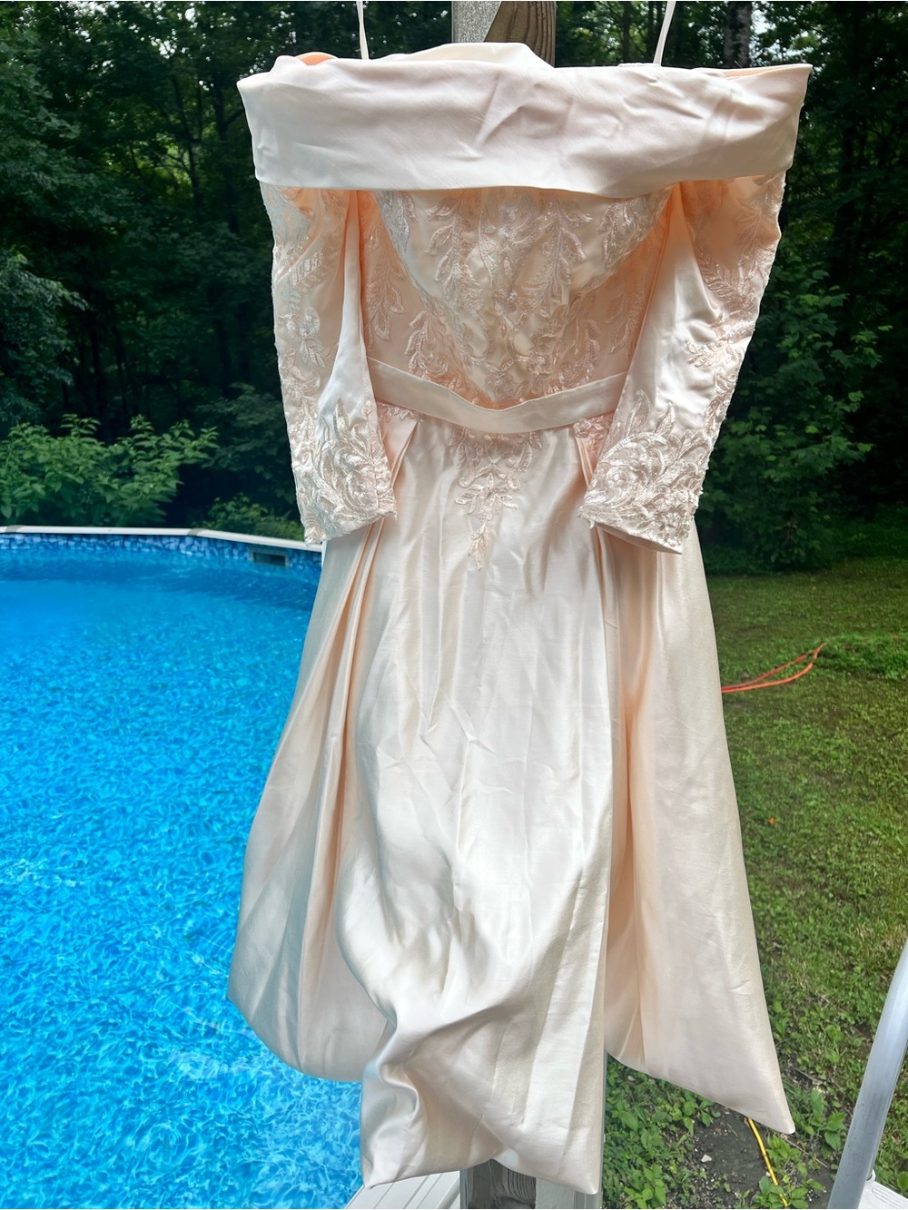 NWT Off-Shoulder Blush Cream Lace Wedding/MOTB/G dress Embroidered Bodice